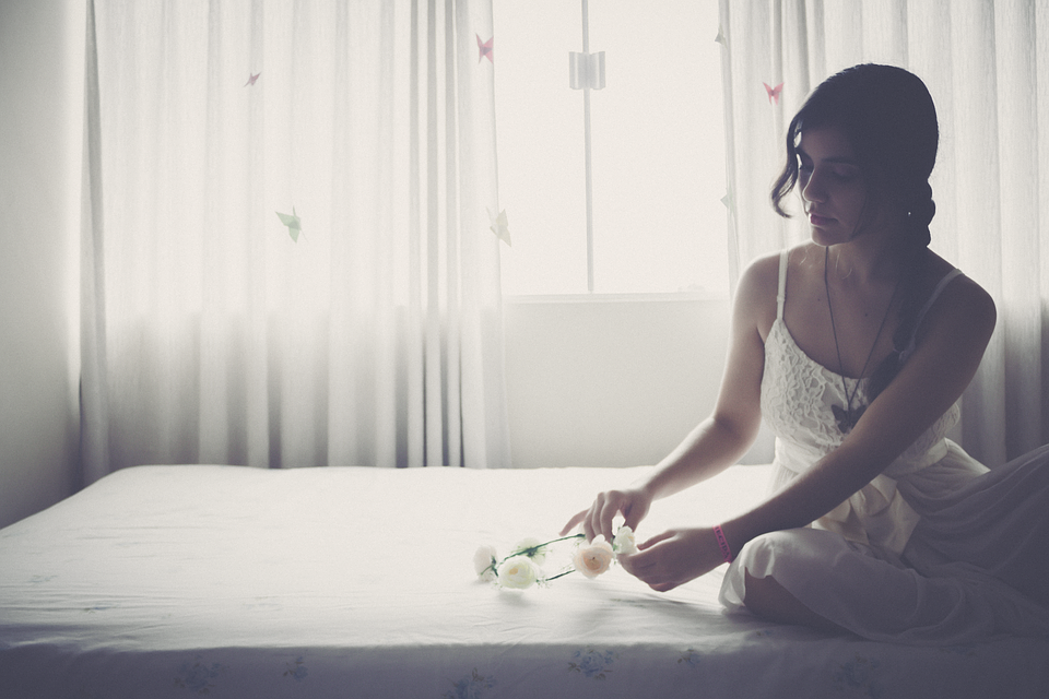 woman with white dress